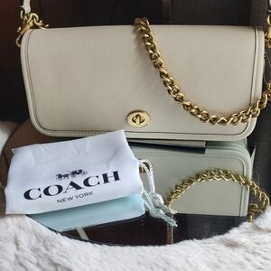 Coach Dinky Shoulder Bag